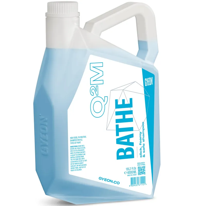 Nově v e-shopu - Autošampon Gyeon Q2M Bathe (4 L)