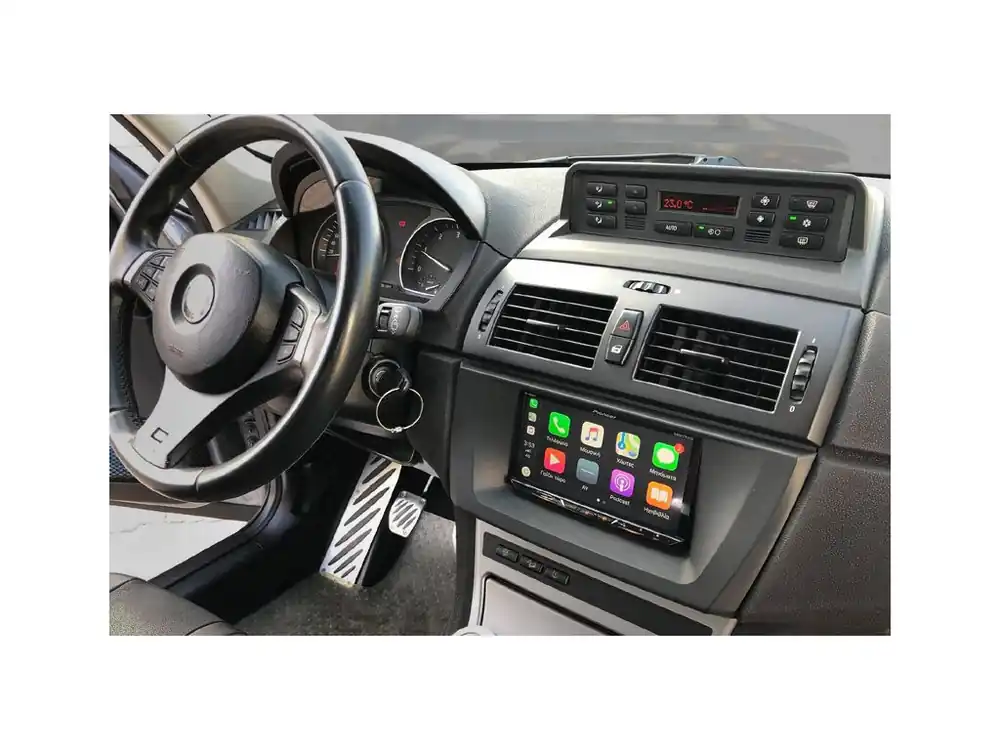 Lze objednat - Rámeček 2DIN autorádia BMW X3