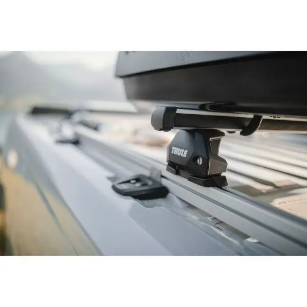 Podélníky s držáky markýzy pro systém Thule Roof Rack Ducato | Doprodej