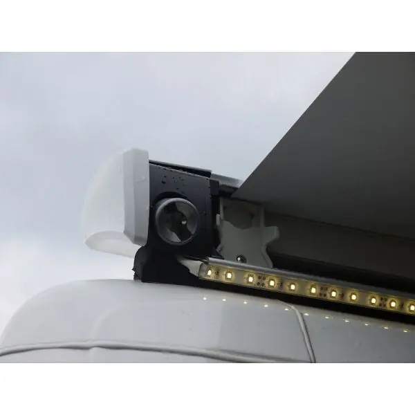 Hliníkový profil pro LED osvetlení k markýzám Thule Omnistor 6200, 6300 a 9200 - Připraveno k expedici
