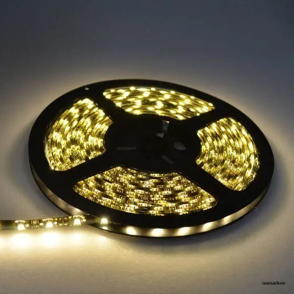 Výhodný nákup - Samolepící LED pásek David Communication